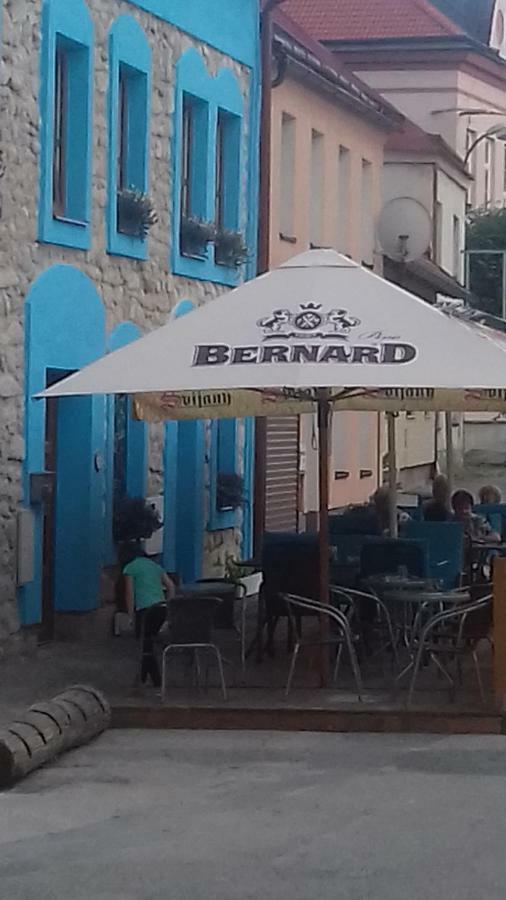 Penzion L'Isola Kunžak Exterior foto